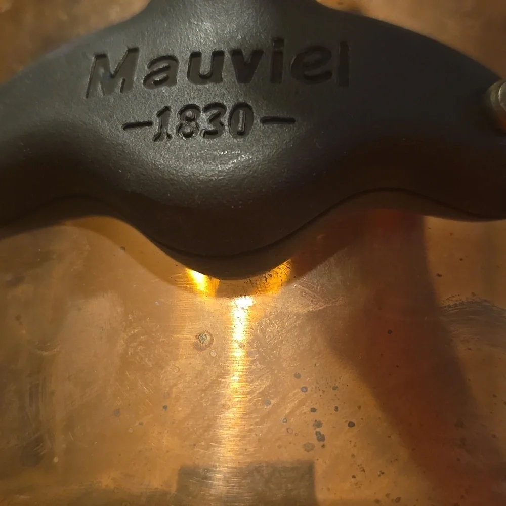 MAUVIEL M'Heritage M'150s 3.6 qt. M150C2 Saucepan & Lid Cast Black Handle
